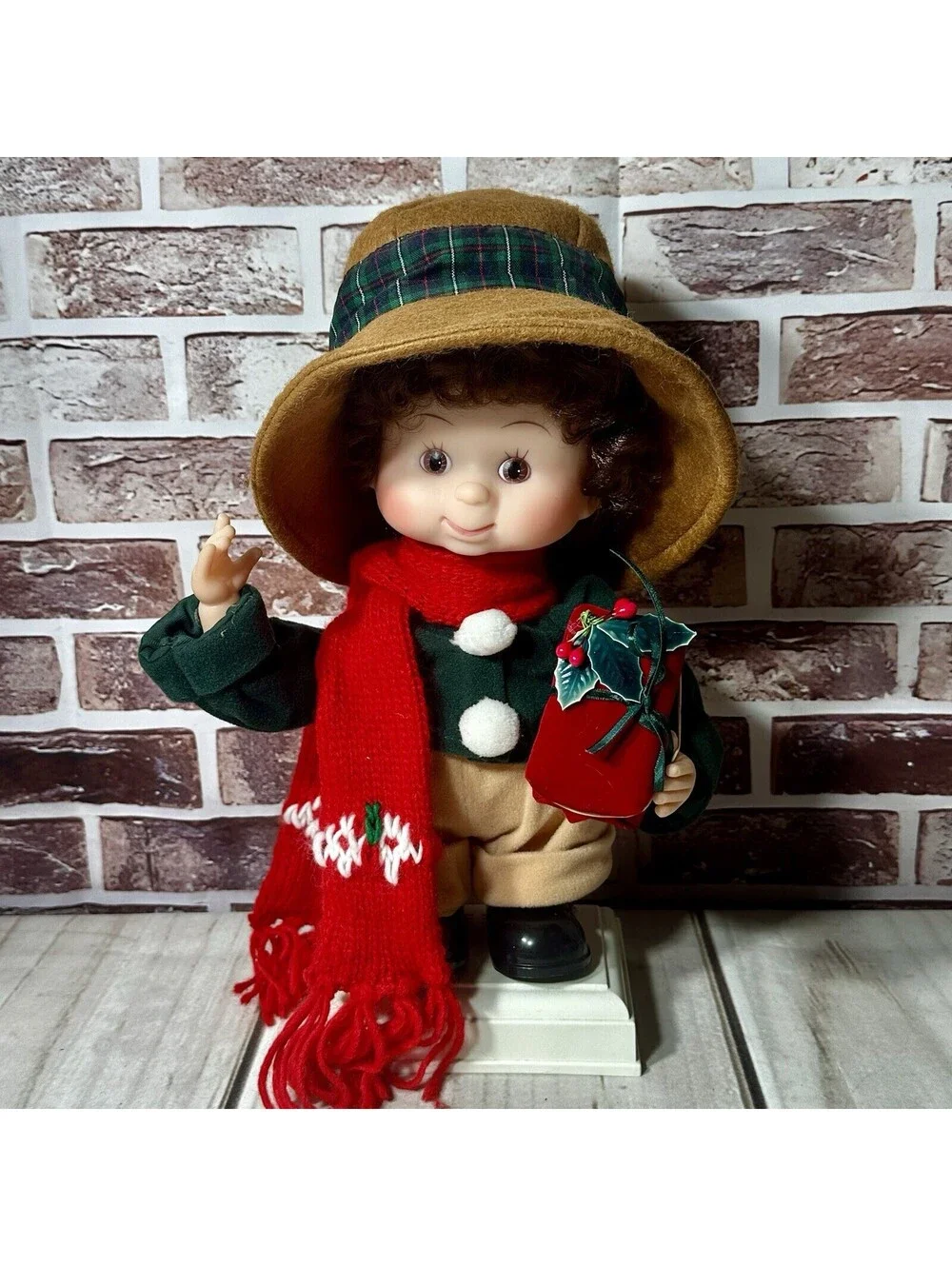 Vintage 1993 SANTA’S BEST DEREK Undercover Kids 12